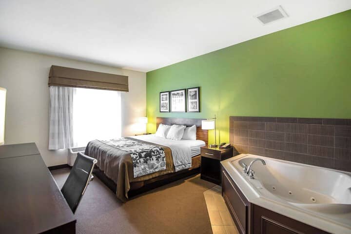 Room 18 of 46