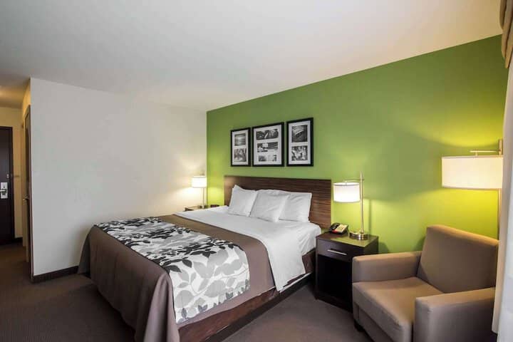 Room 12 of 46
